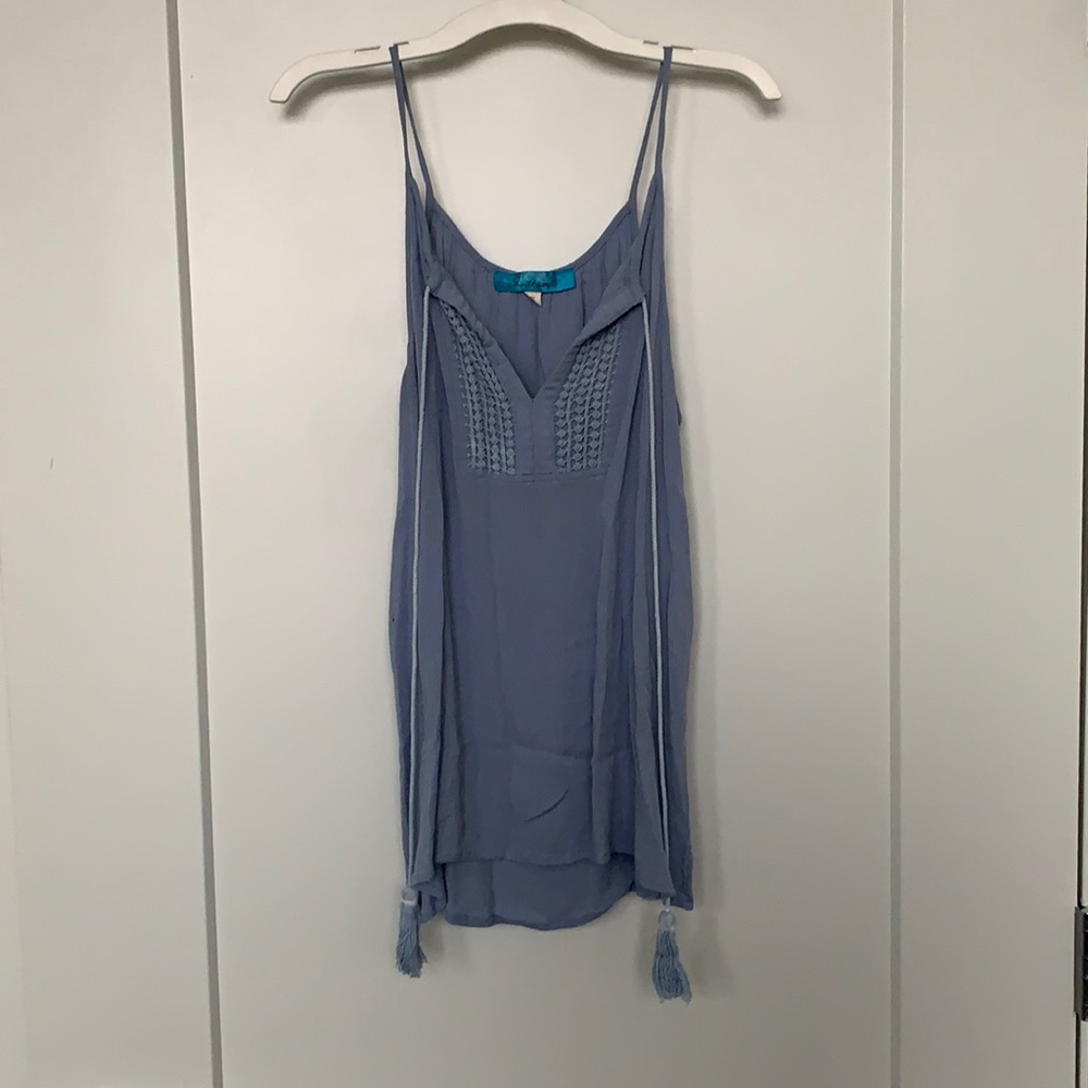 Flowy cute blue top.